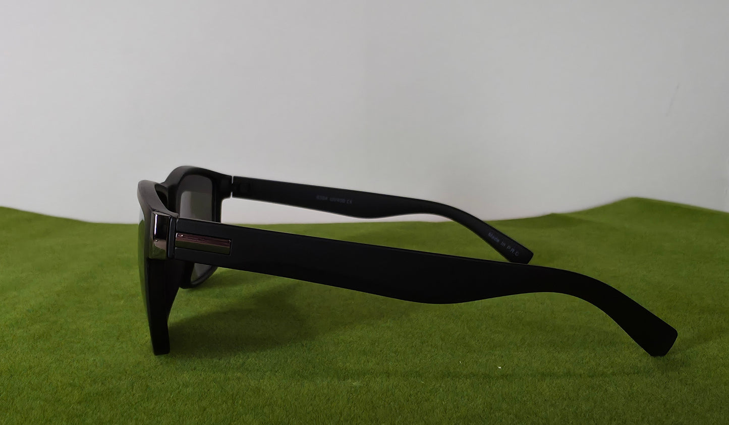 Black sunglasses on a green surface with a white background
groomsmen golf gift
personalized putter set
wedding party golf gift
custom golf gift for men
engraved groomsmen gift
last minute wedding gift
golf gift box for groomsman
bachelor party golf gift
groom gift for groomsmen
golf accessories gift set