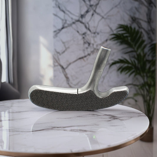 Classic Patterned Putter Head – Gift for Golfers