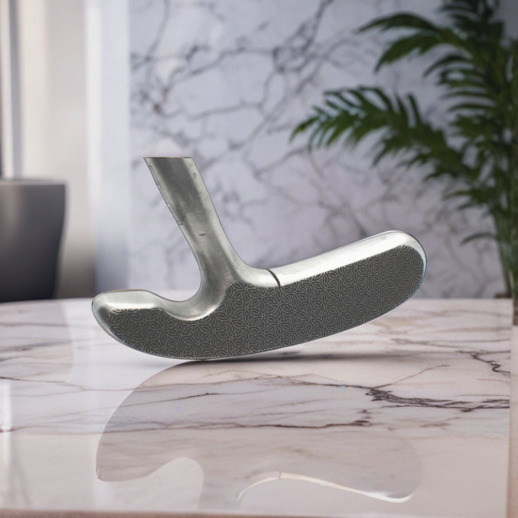 Classic Patterned Putter Head – Gift for Golfers